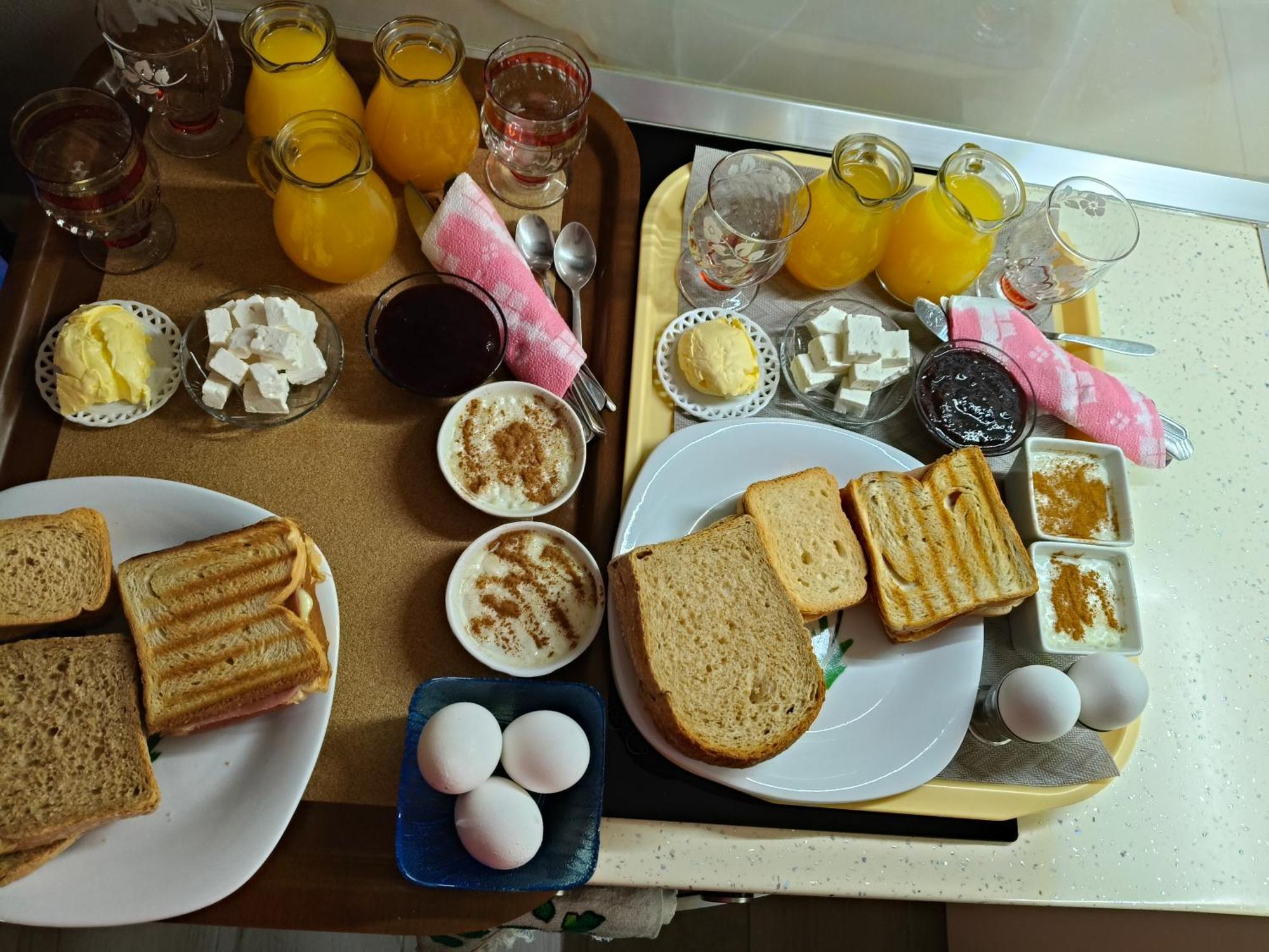 קורצ'ה Ajilin Hotel Rooms מראה חיצוני תמונה