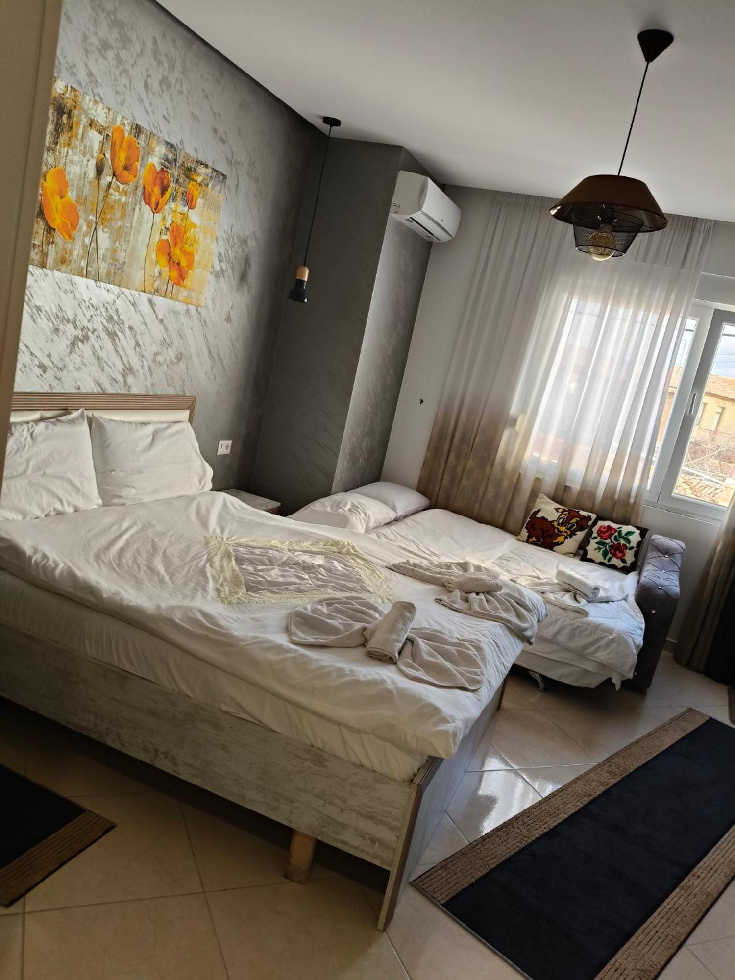 קורצ'ה Ajilin Hotel Rooms חדר תמונה